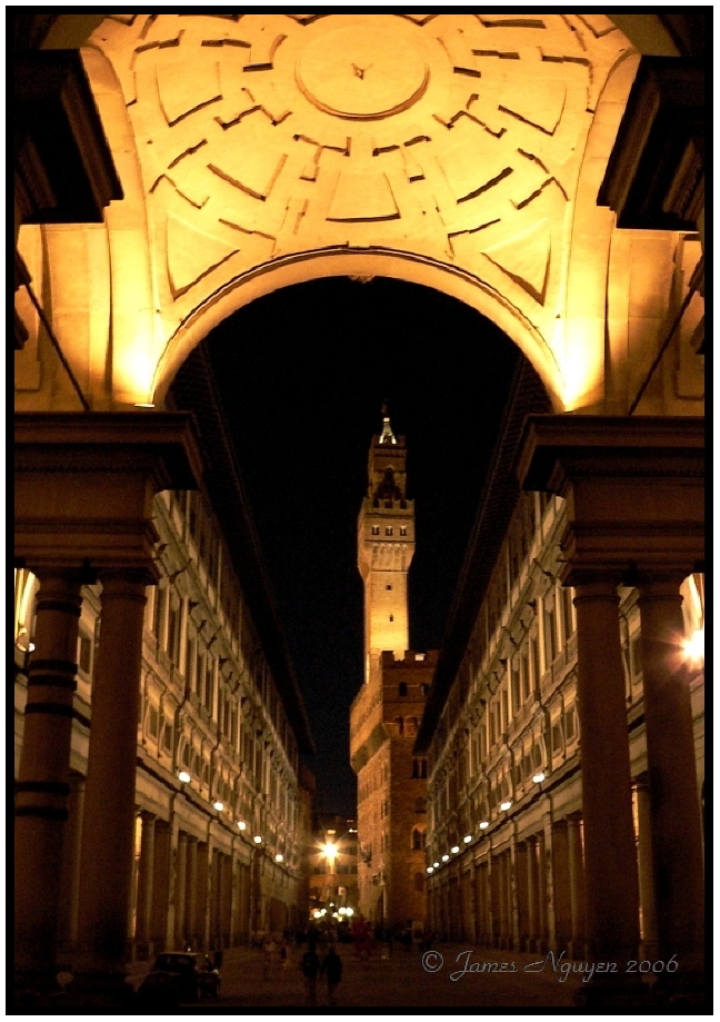 The Uffizi Arch at Night